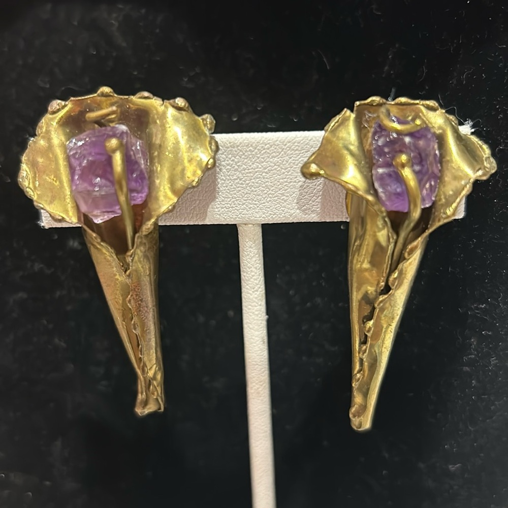 Vintage Ernandes Brutalist Amethyst & Sculpted Brass Flower Earrings-Boutique